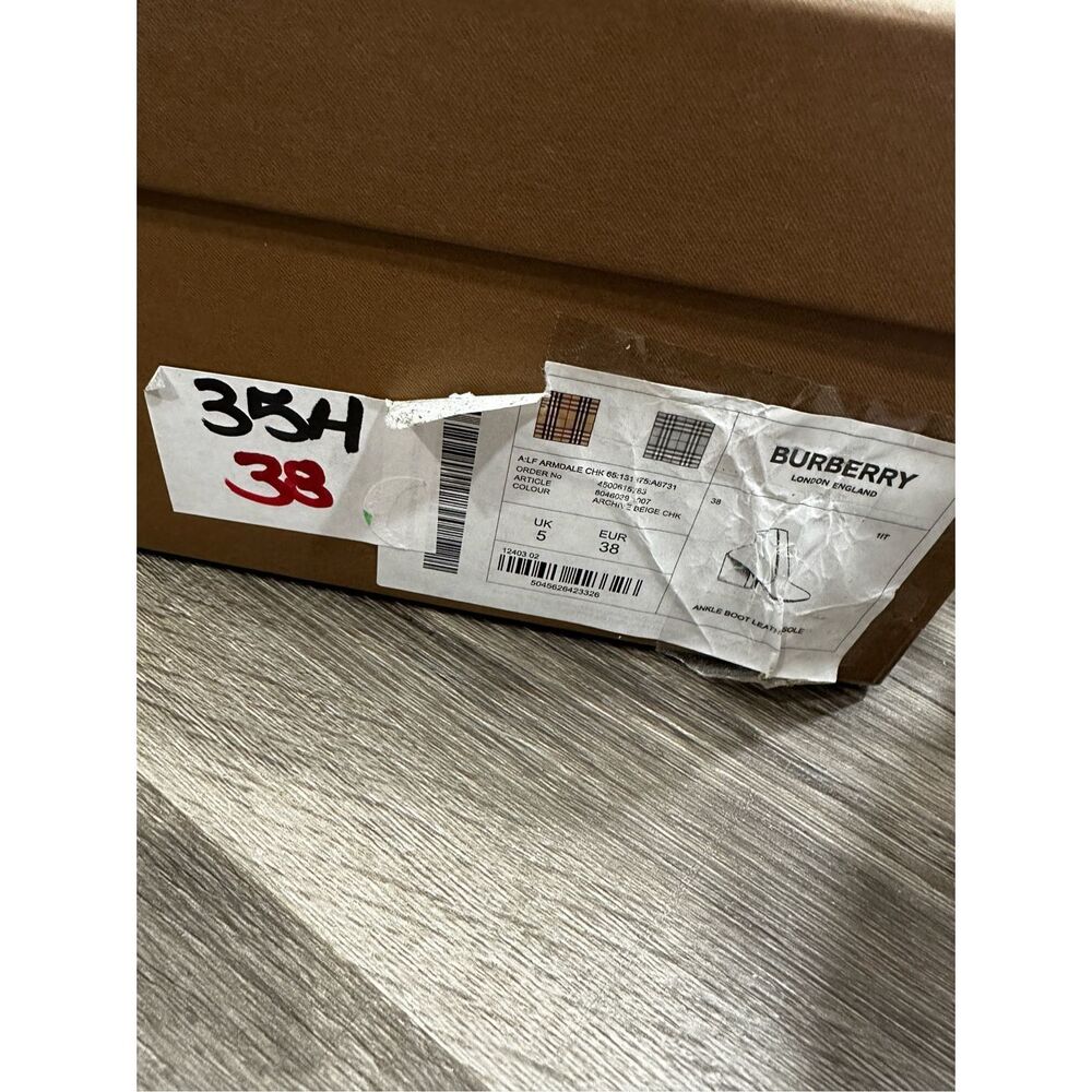 Burberry Joy Vintage Check Block Heel Round Toe Pumps Beige Size 38 $750 - Picture 15 of 16